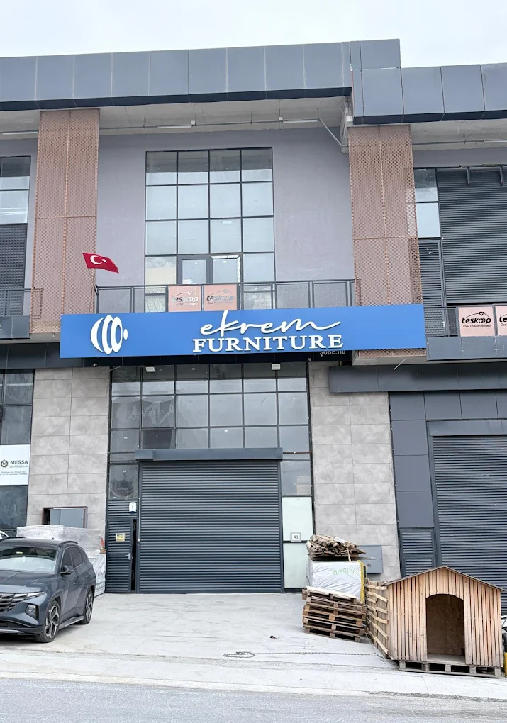 Ekrem Furniture — Fabrika Girişi